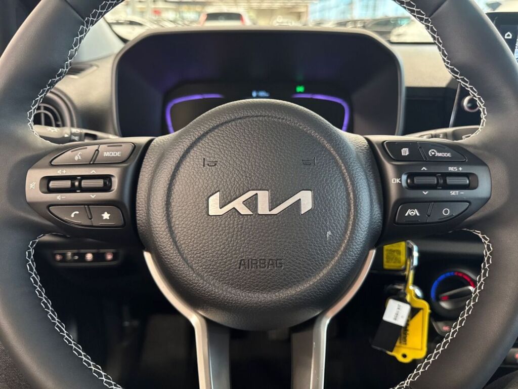 Kia Picanto 2025 Musta