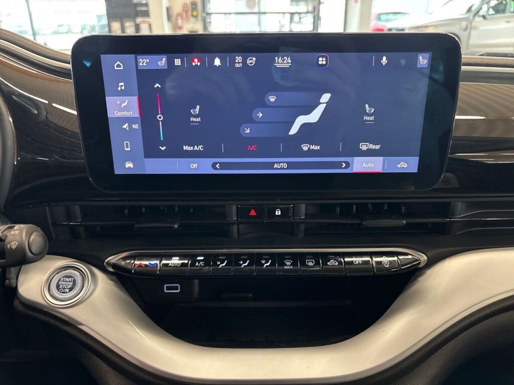 Fiat 500E 2021 Musta