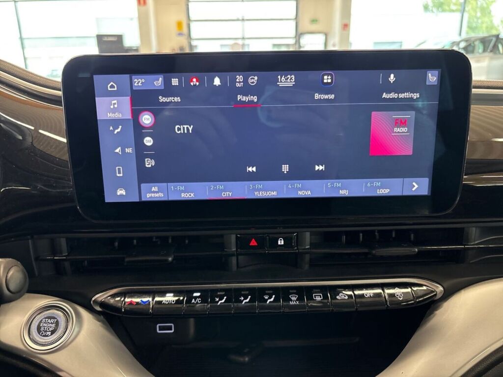 Fiat 500E 2021 Musta