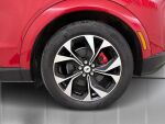 Ford Mustang Mach-E 2021 Punainen