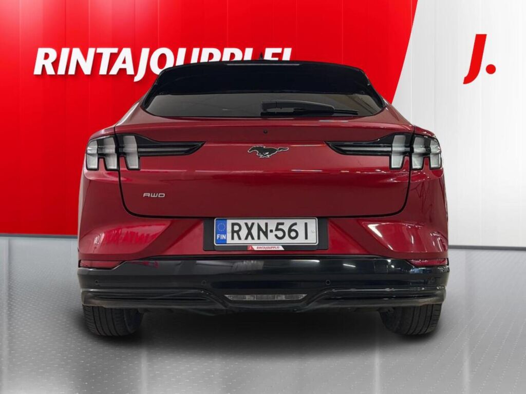 Ford Mustang Mach-E 2021 Punainen