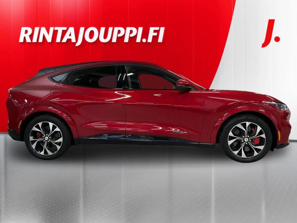 Ford Mustang Mach-E 2021 Punainen