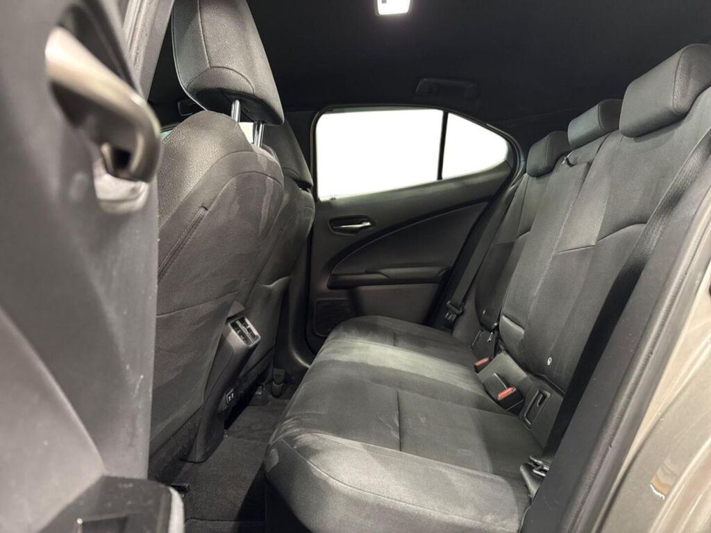 Lexus UX 2020 Harmaa