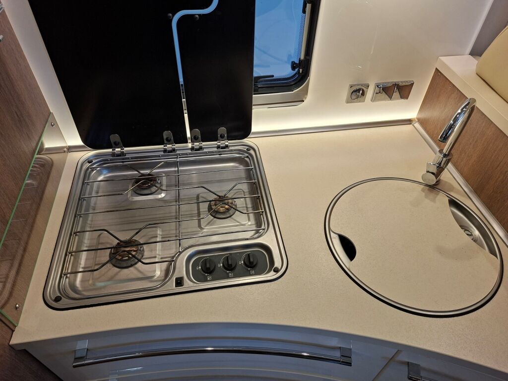 Dethleffs ESPRIT I 7150 Eighty Eight 2019 Harmaa