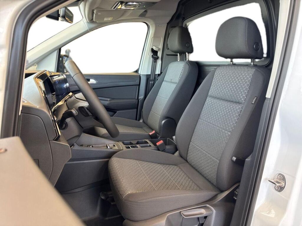 Ford Transit Connect 2026 Frozen White