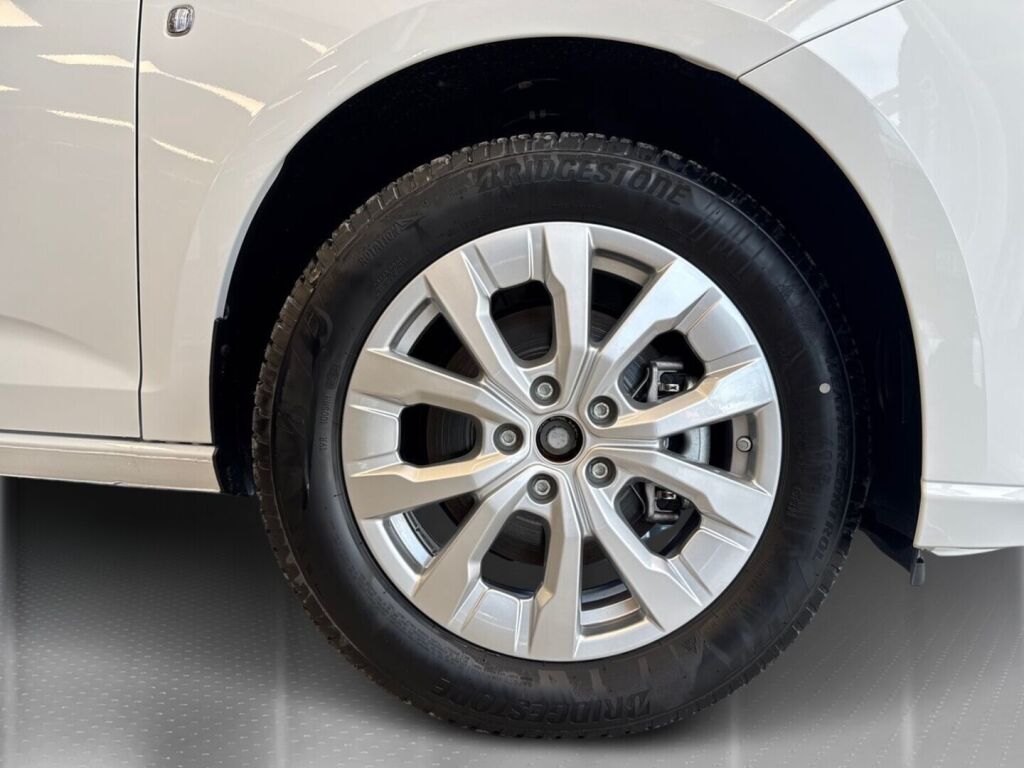 Ford Transit Connect 2026 Frozen White