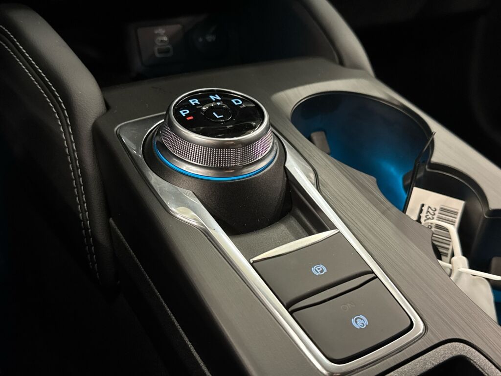 Ford Kuga 2026 Valkoinen