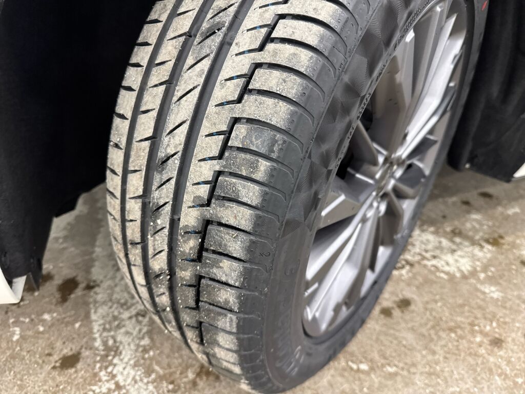 Ford Kuga 2026 Valkoinen