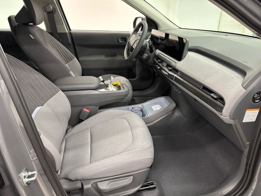 Kia EV3 2026 Harmaa