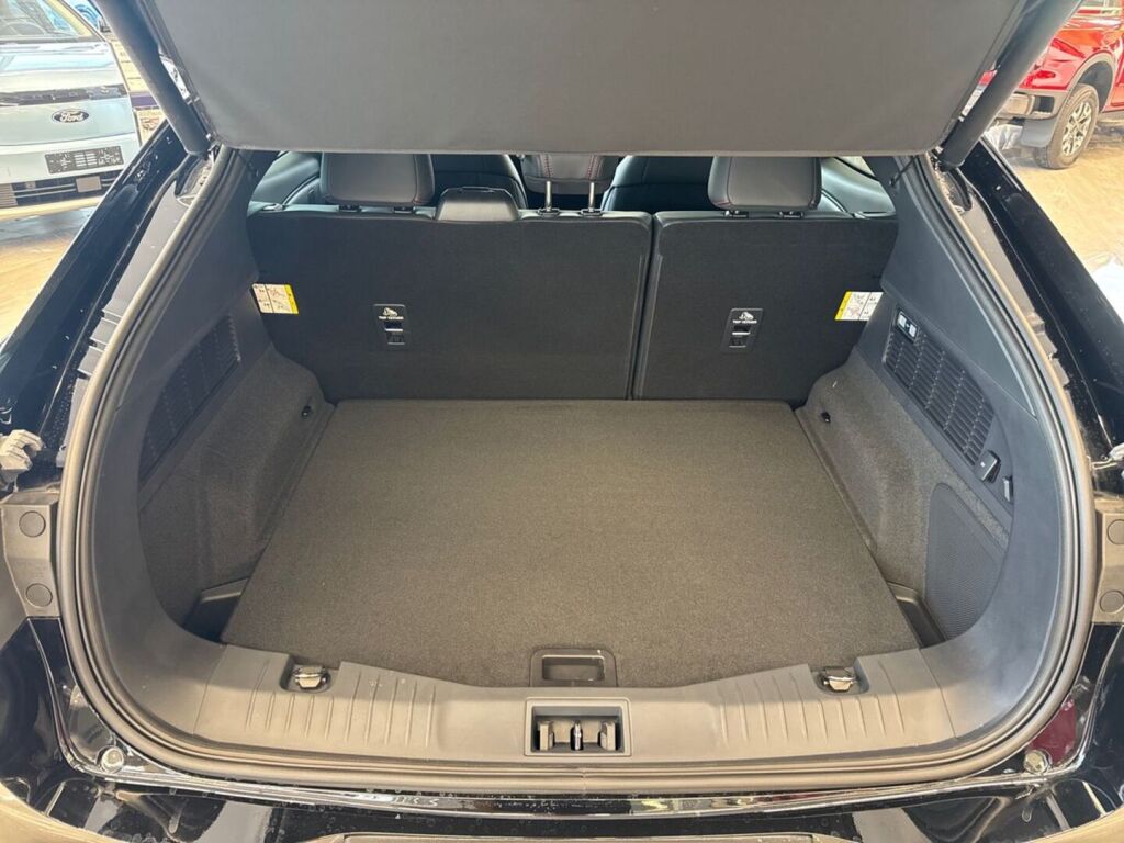 Ford Mustang Mach-E 2026 Absolute Black