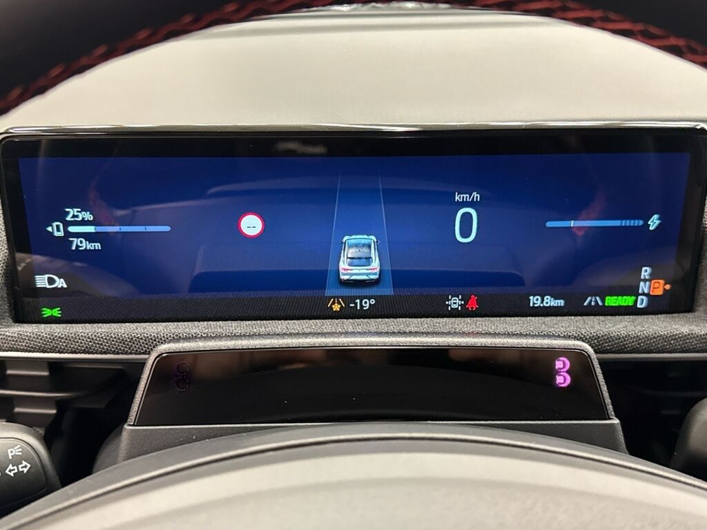 Ford Mustang Mach-E 2025 Musta