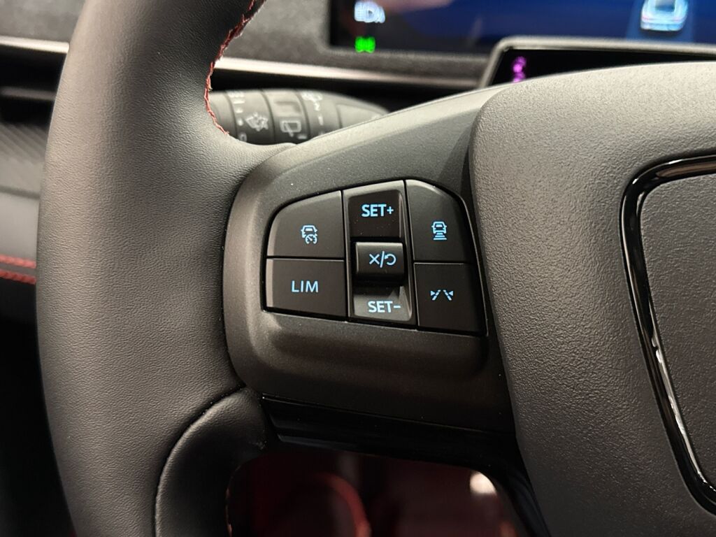 Ford Mustang Mach-E 2025 Musta