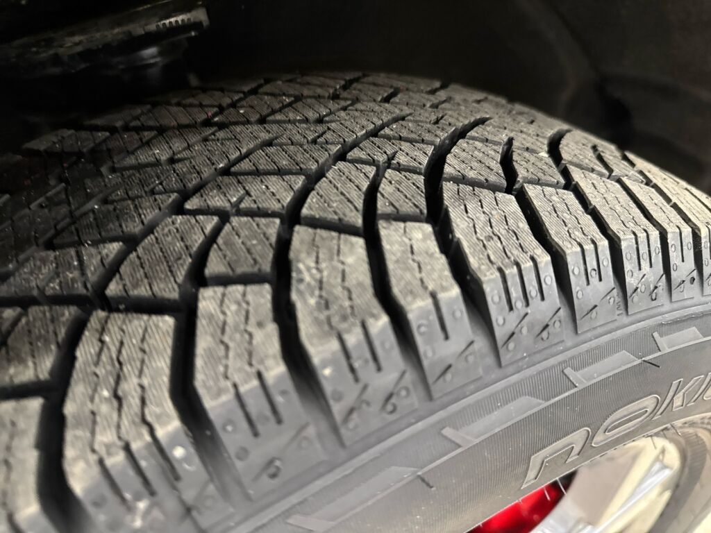 Ford Mustang Mach-E 2025 Musta