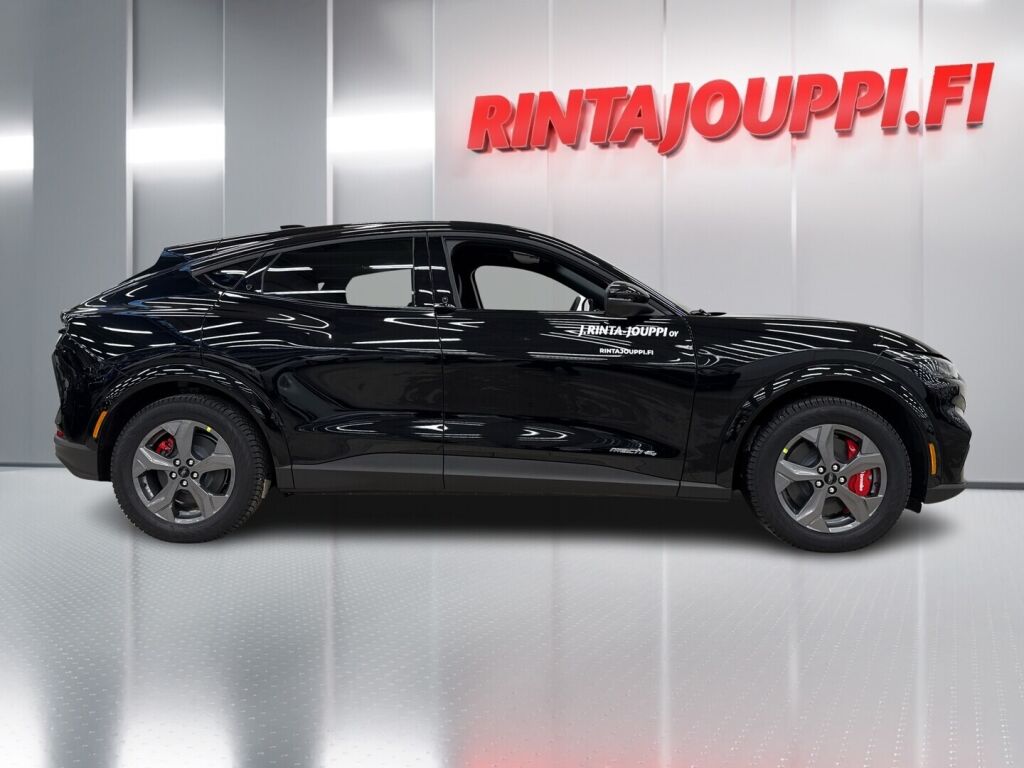 Ford Mustang Mach-E 2025 Musta