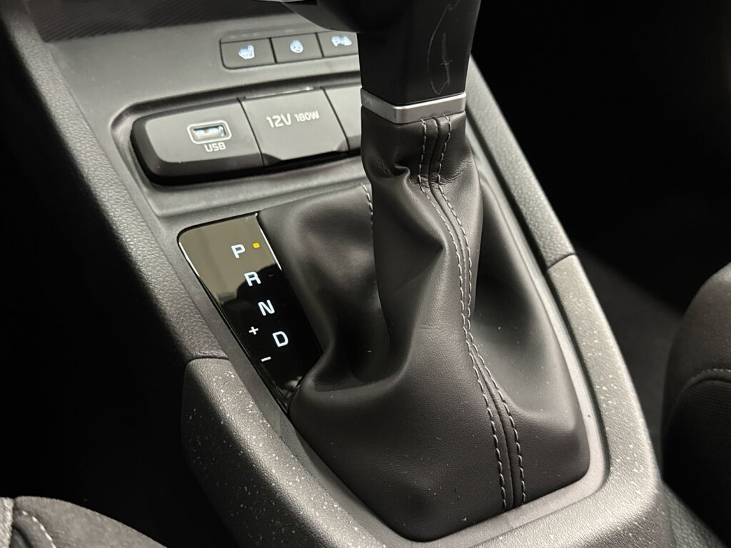 Kia Stonic 2026 Sininen