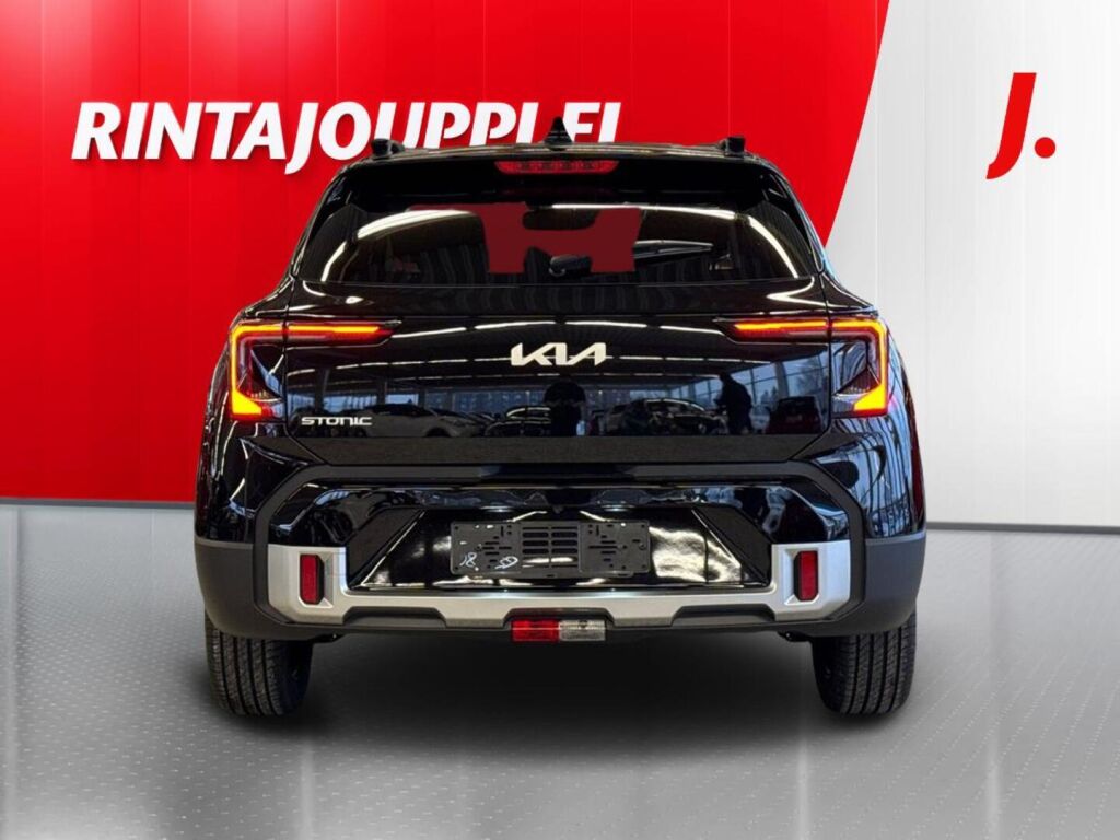 Kia Stonic 2026 Musta