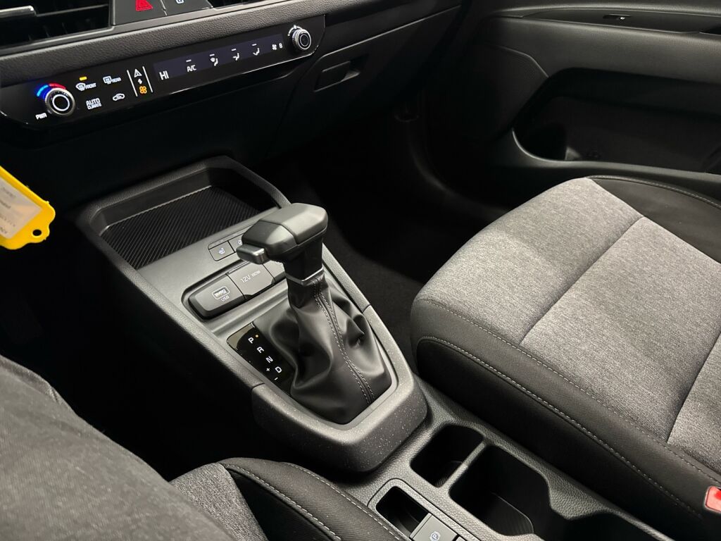 Kia Stonic 2026 Punainen