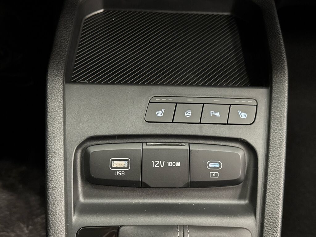 Kia Stonic 2026 Punainen