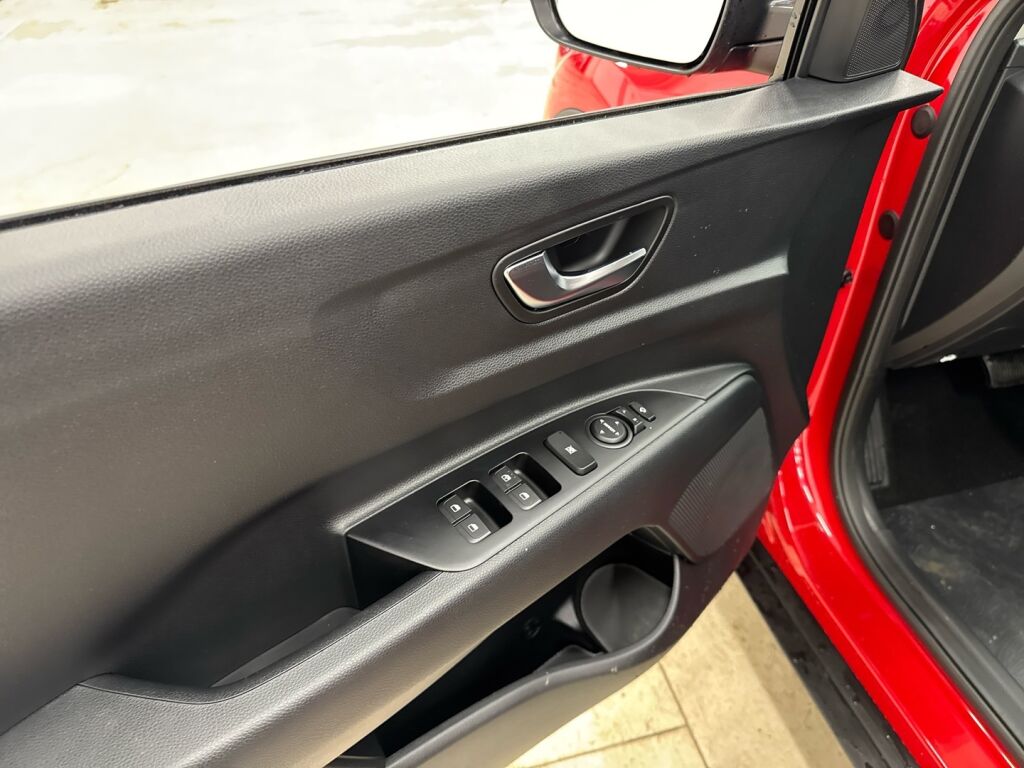 Kia Stonic 2026 Punainen