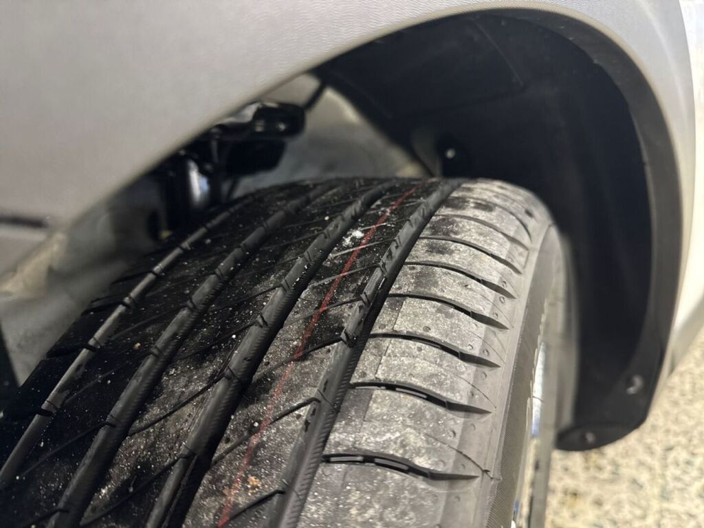 Kia Stonic 2026 Valkoinen