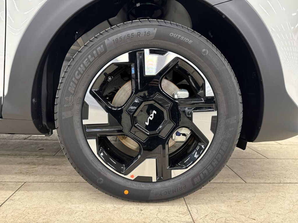 Kia Stonic 2026 Valkoinen