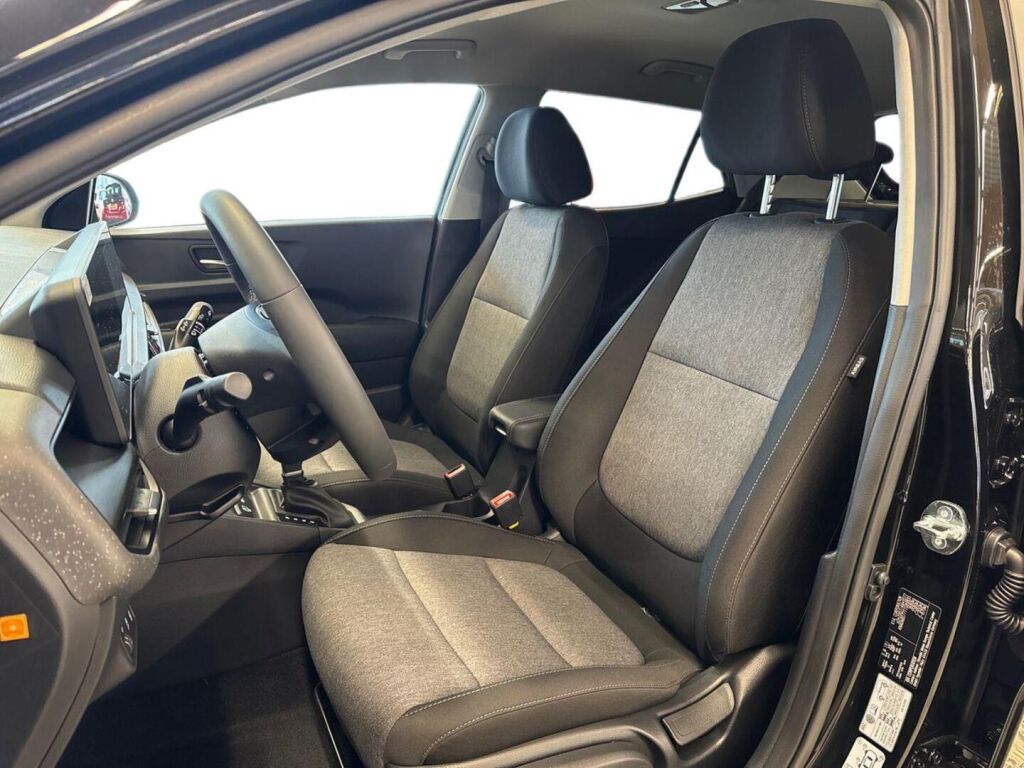 Kia Stonic 2026 Musta