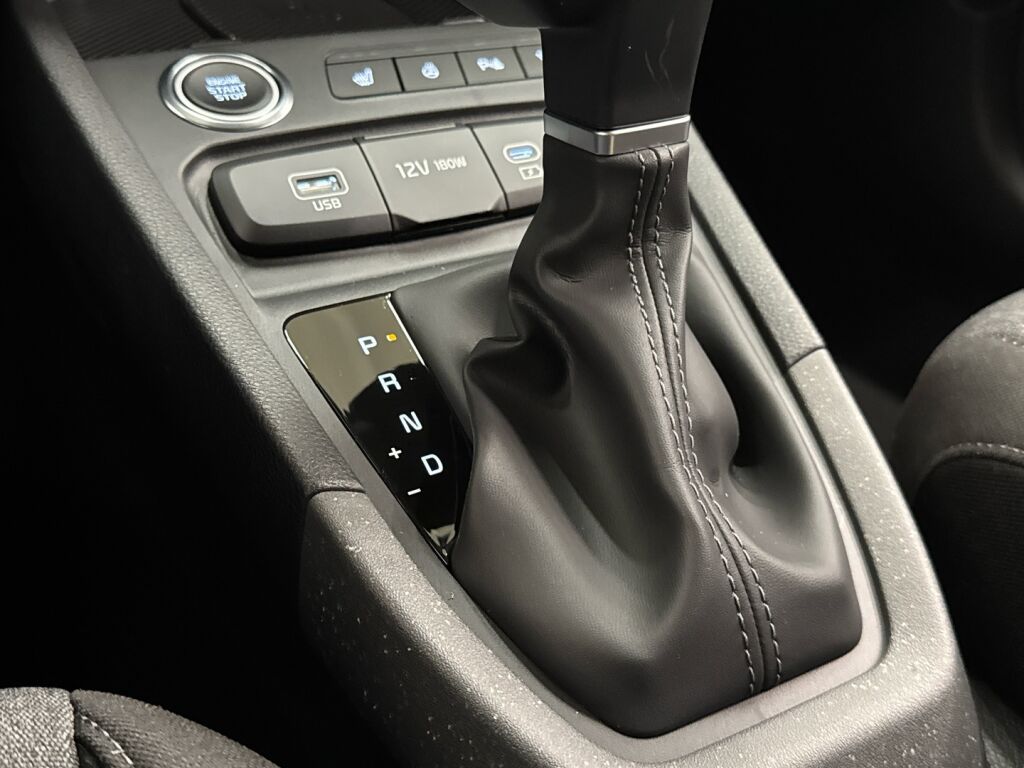 Kia Stonic 2026 Harmaa