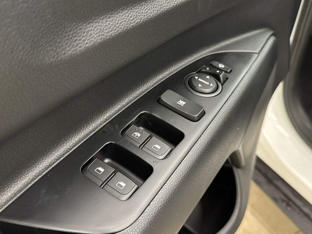 Kia Stonic 2026 Valkoinen