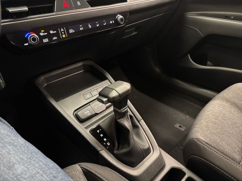 Kia Stonic 2026 Valkoinen