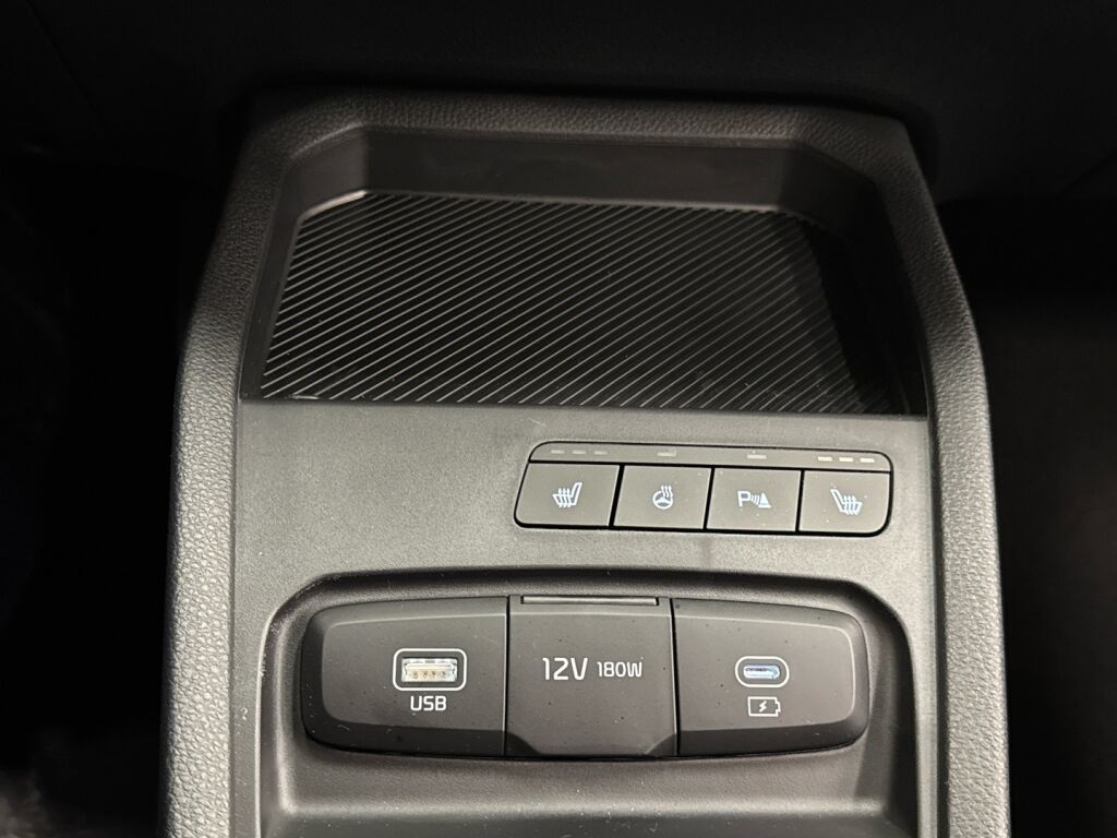 Kia Stonic 2026 Valkoinen