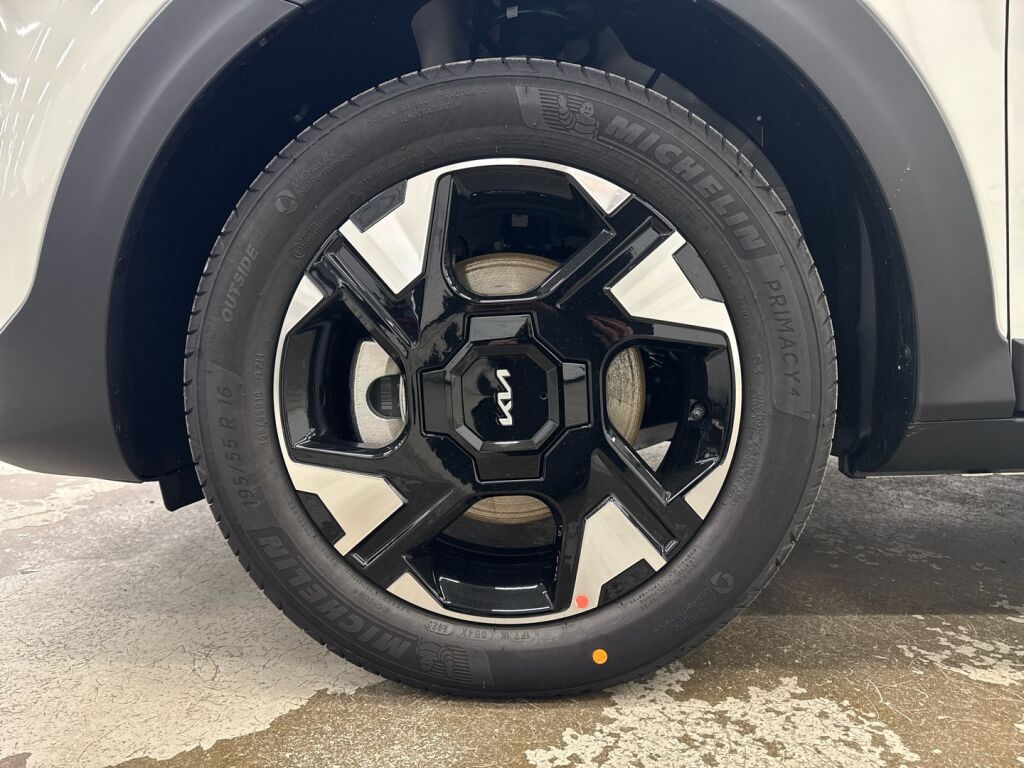 Kia Stonic 2026 Valkoinen