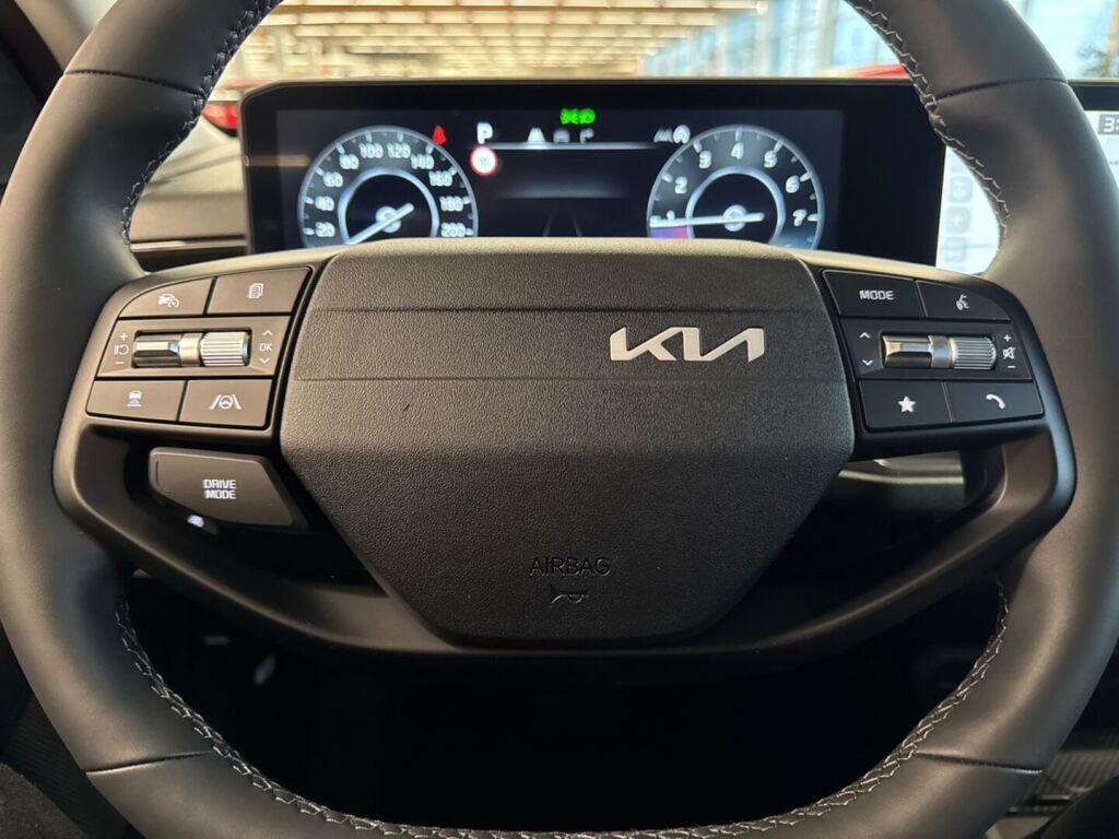 Kia Stonic 2026 Musta