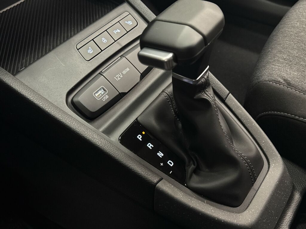 Kia Stonic 2026 Harmaa