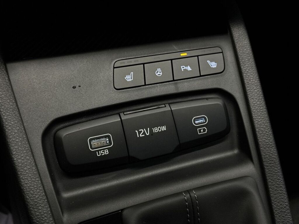 Kia Stonic 2026 Sininen