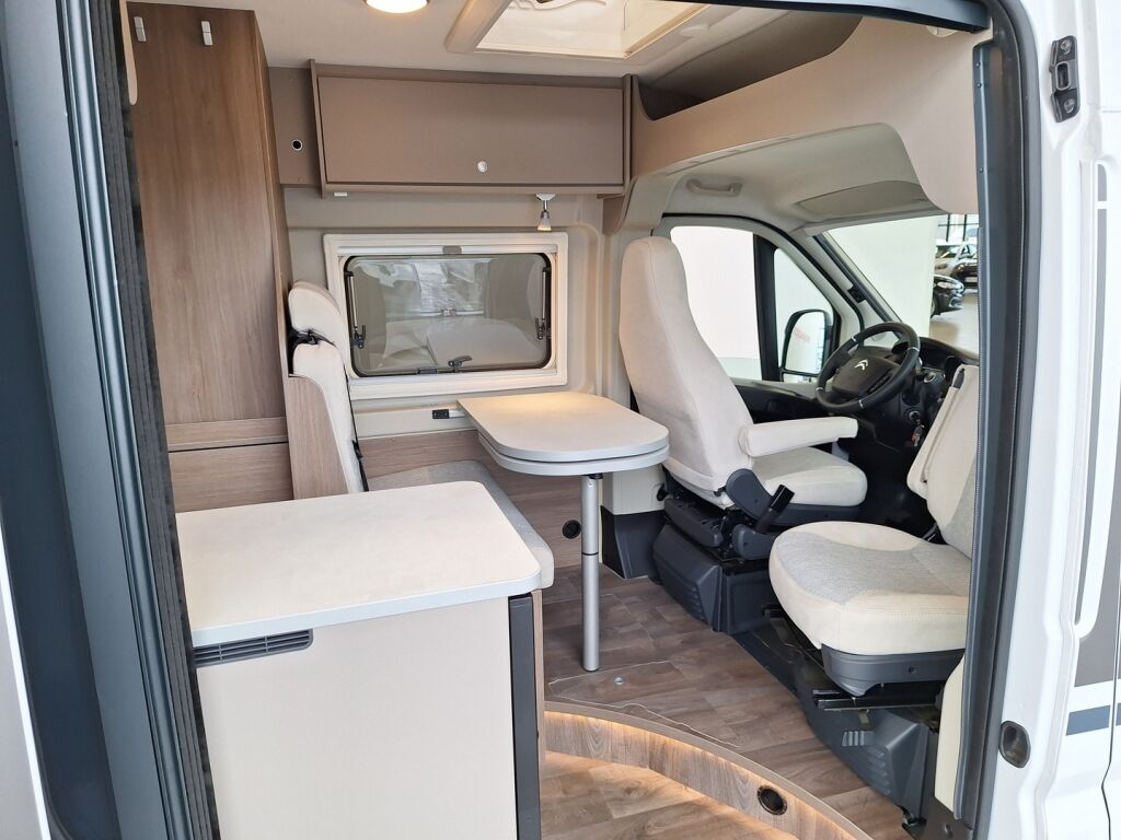 Carado CVE 600 PRO 2025 Valkoinen