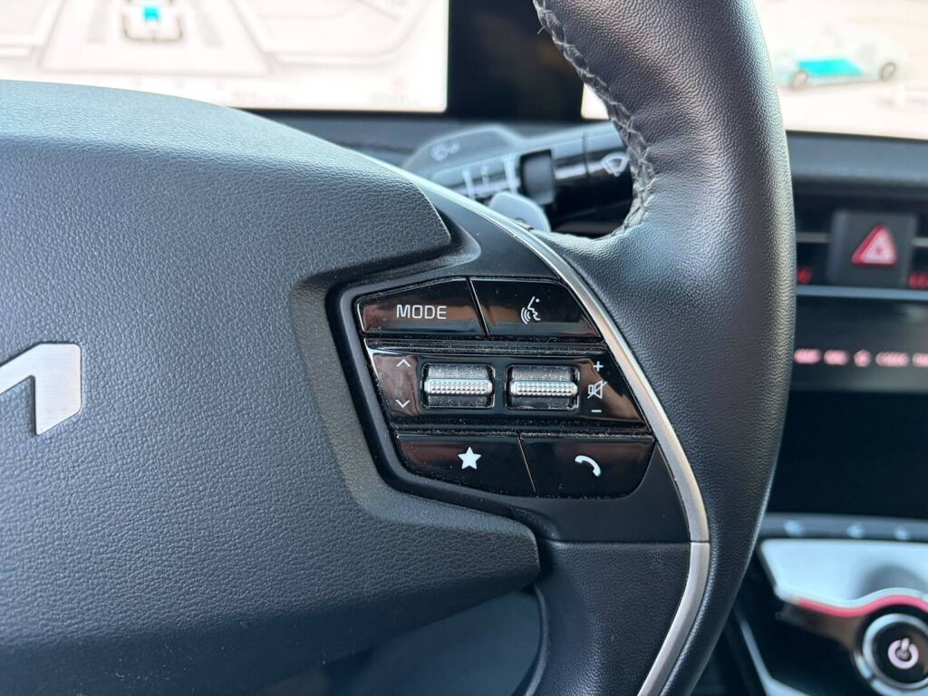 Kia EV6 2023 URBAN YELLOW