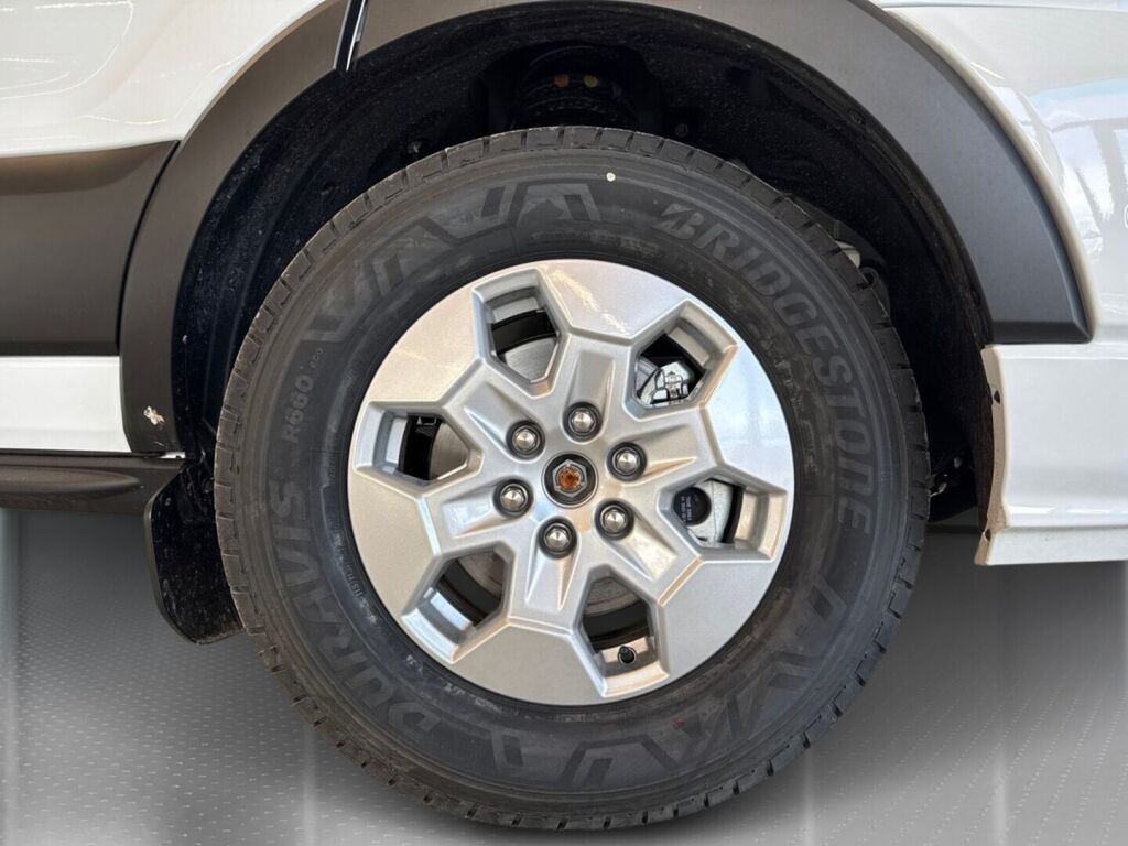 Ford Transit 2026 Frozen White