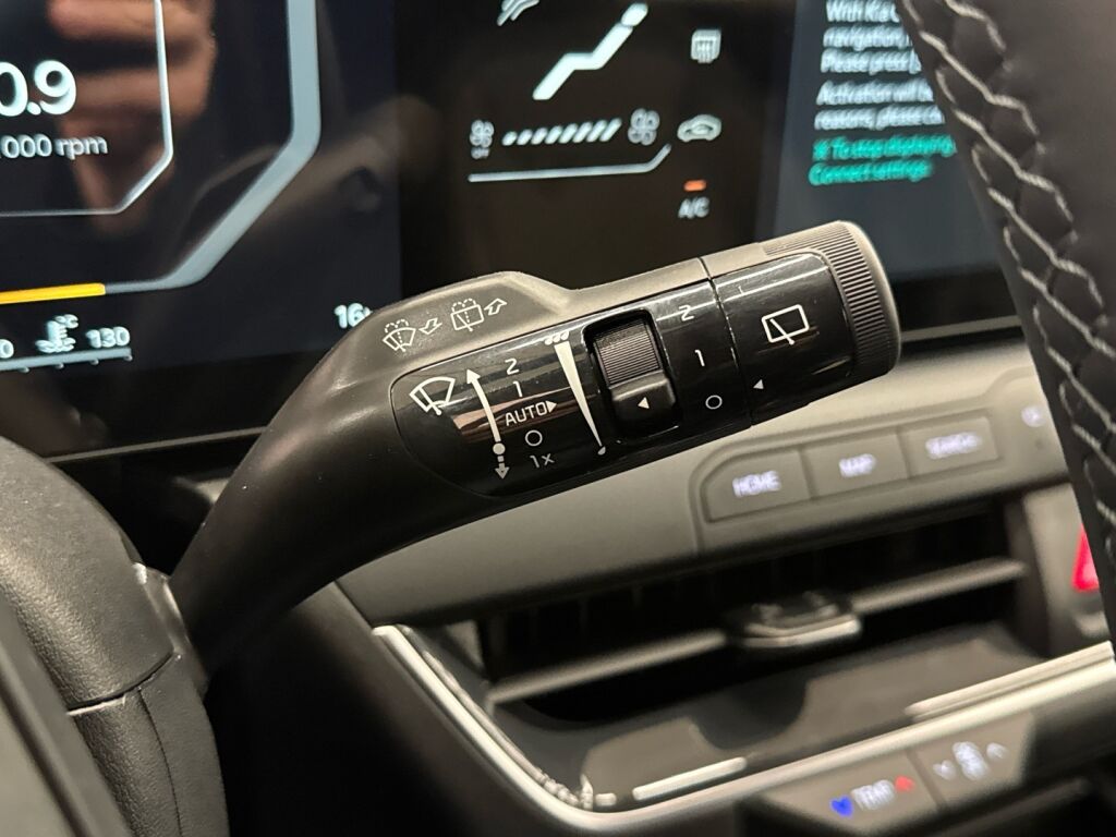 Kia K4 2026 Punainen