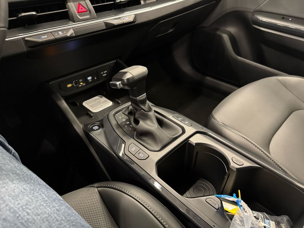 Kia K4 2026 Punainen