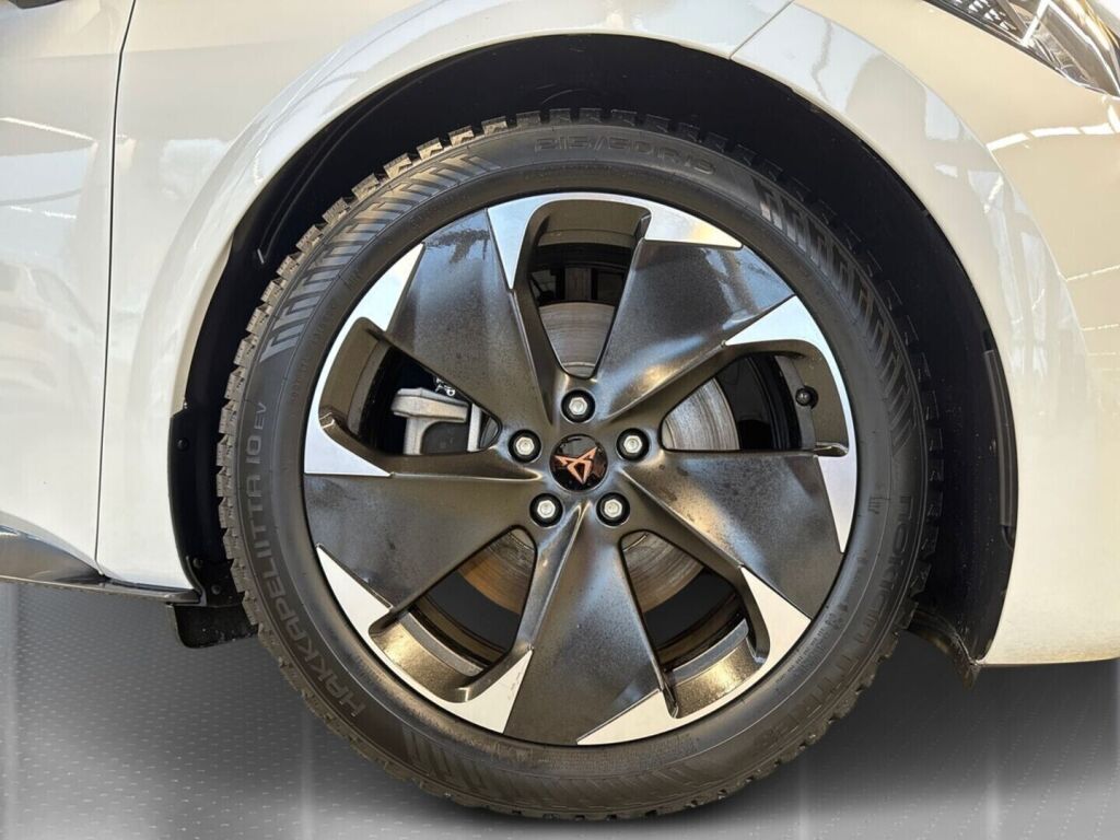 Cupra Born 2025 Valkoinen