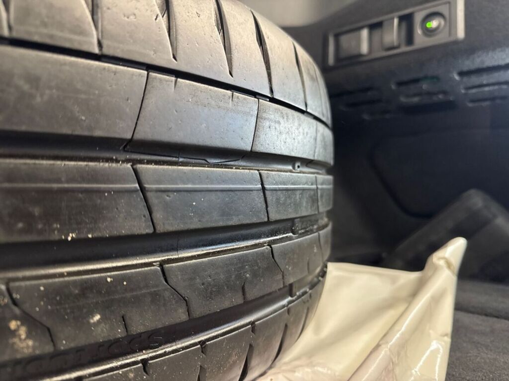 BMW I4 M50 2024 Punainen