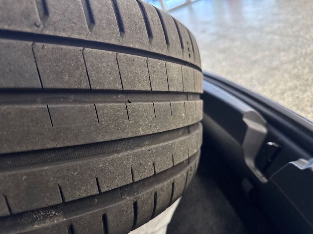 Tesla Model 3 2020 Musta