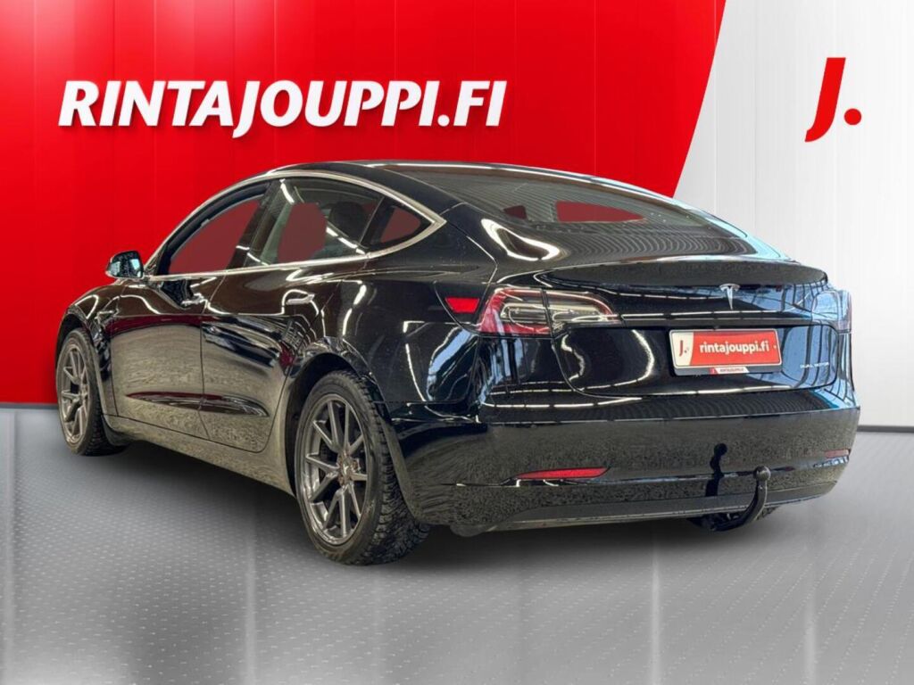 Tesla Model 3 2020 Musta