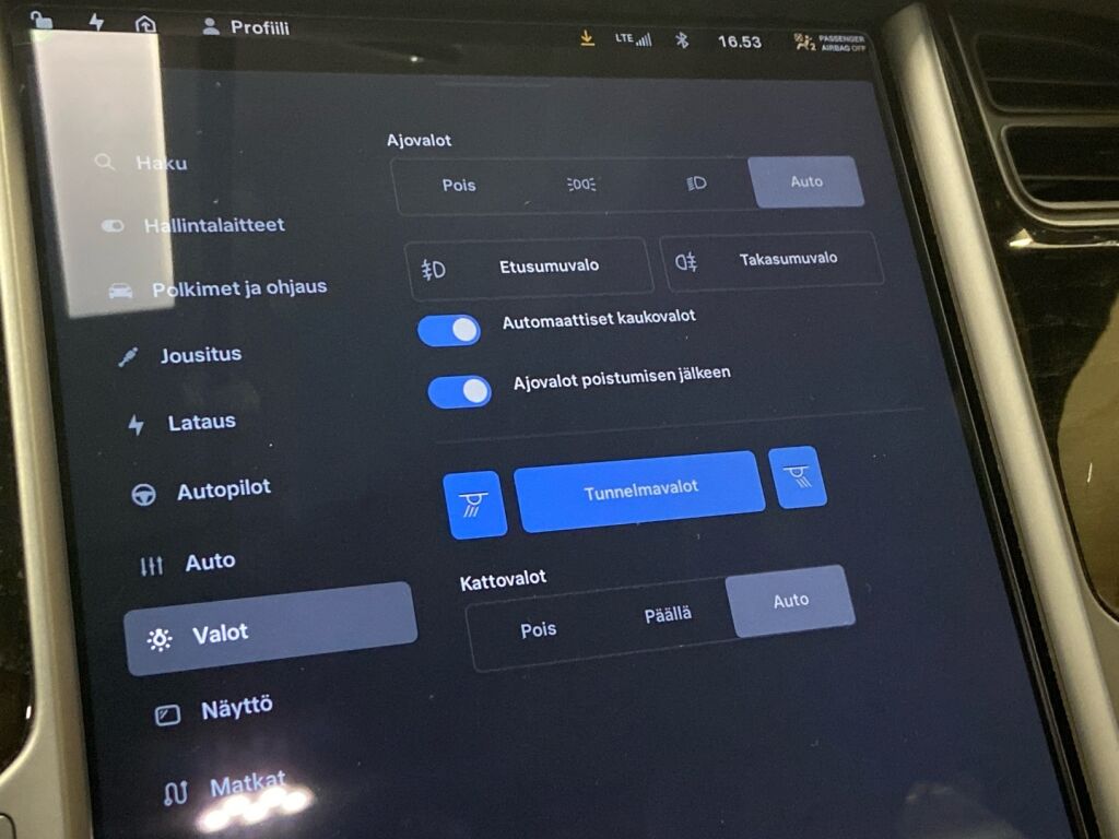 Tesla Model X 2018 Musta