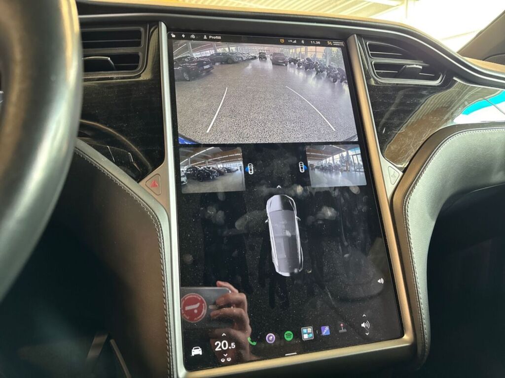 Tesla Model X 2018 Musta