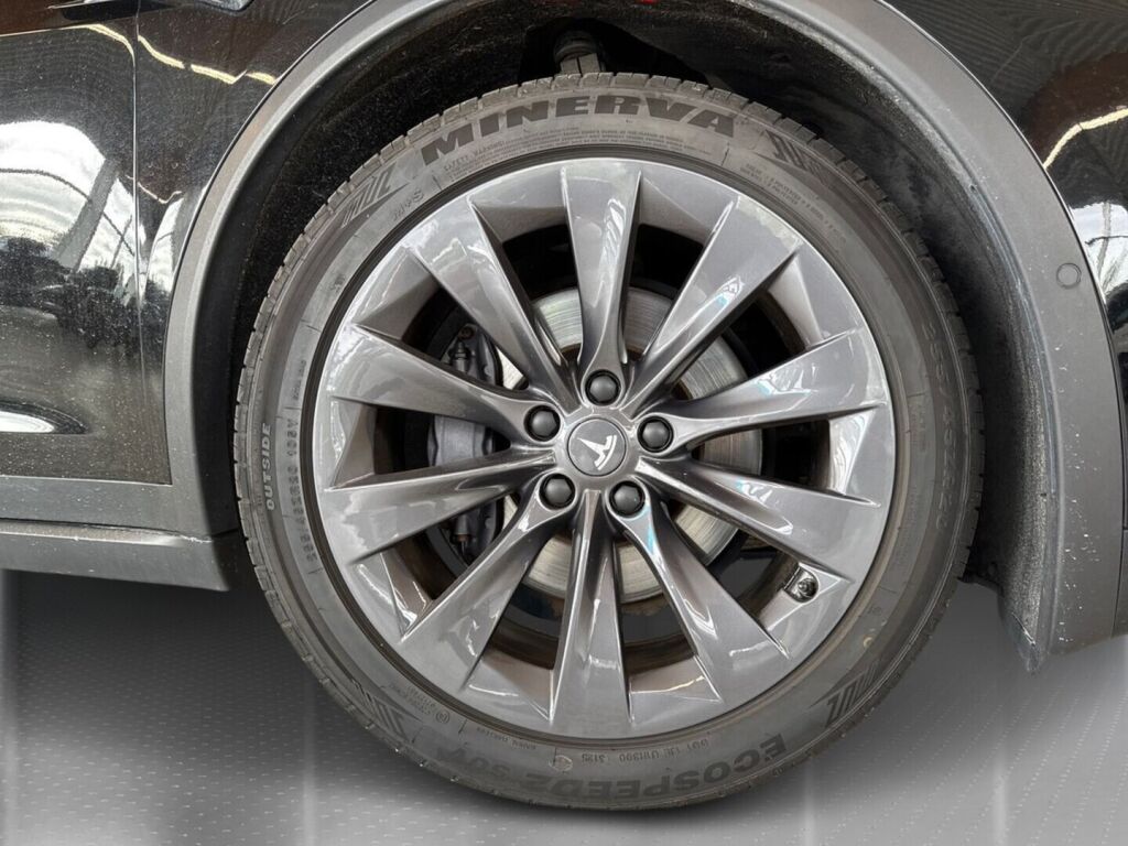 Tesla Model X 2018 Musta