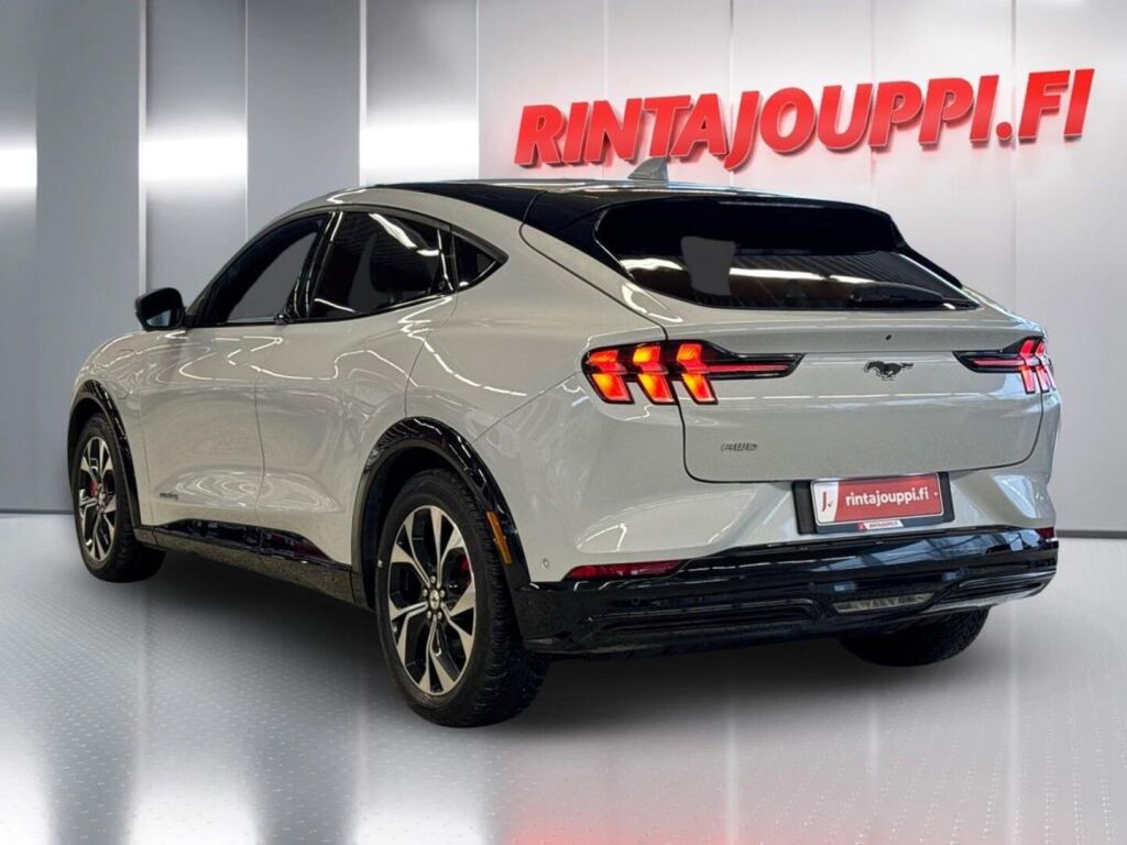 Ford Mustang Mach-E 2022 Space White