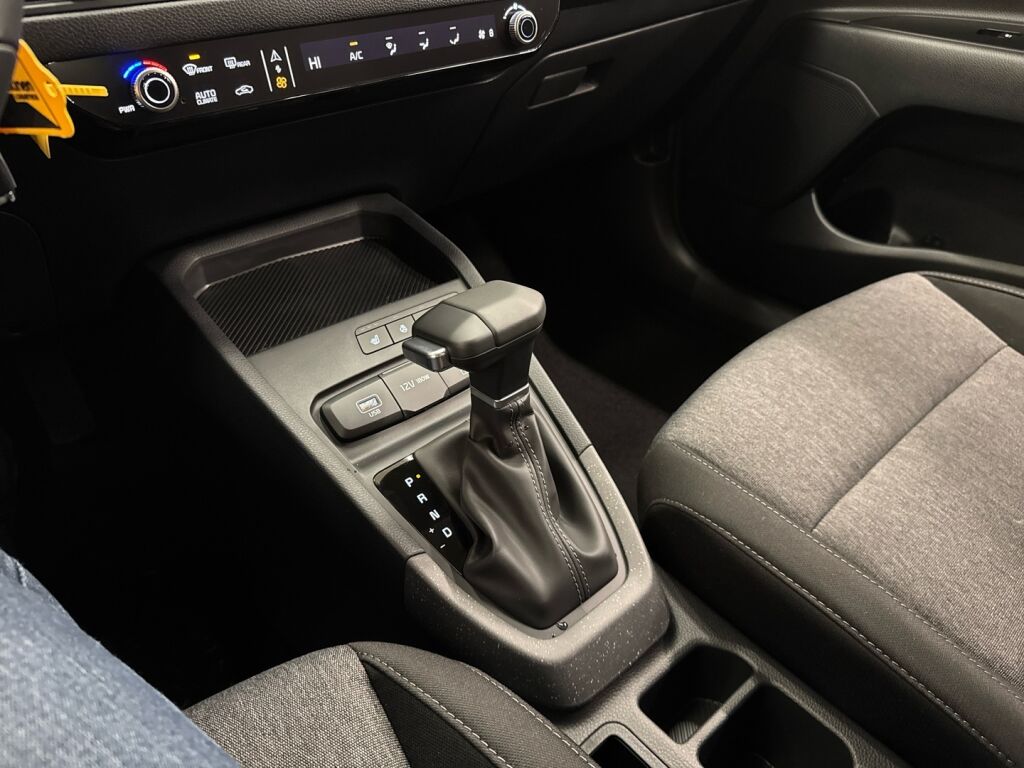 Kia Stonic 2026 Harmaa