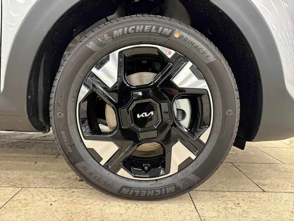 Kia Stonic 2026 Harmaa