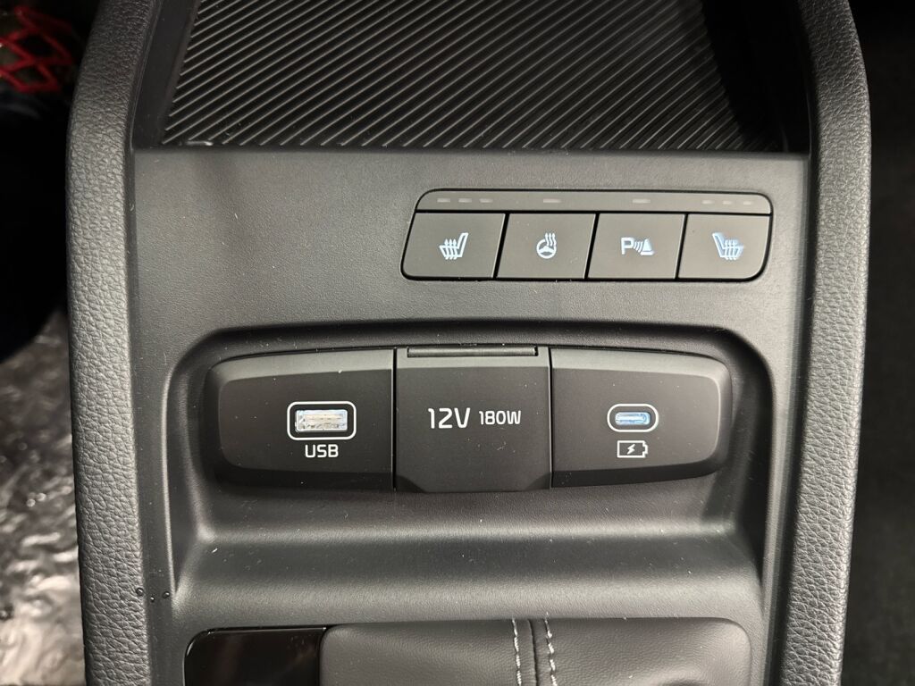 Kia Stonic 2026 Harmaa